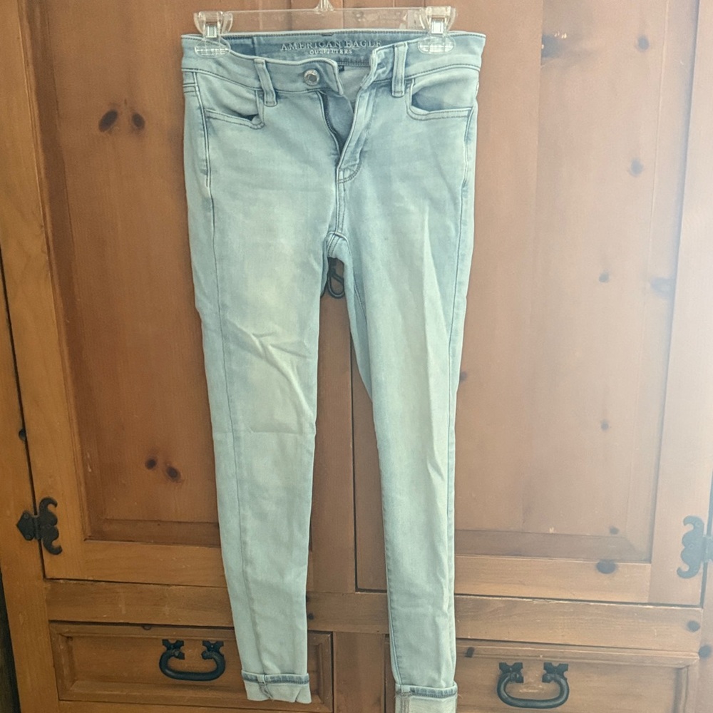American Eagle Outfitters Light Blue Skinny Jeans